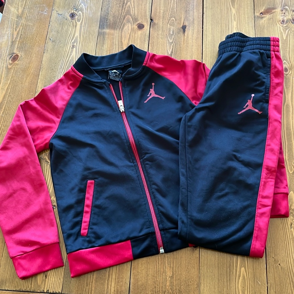 Boys Jordan Jumpman sweatsuit